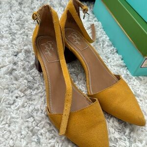 Adorable but run small